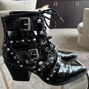 Sam Edelman cut out studded booties!